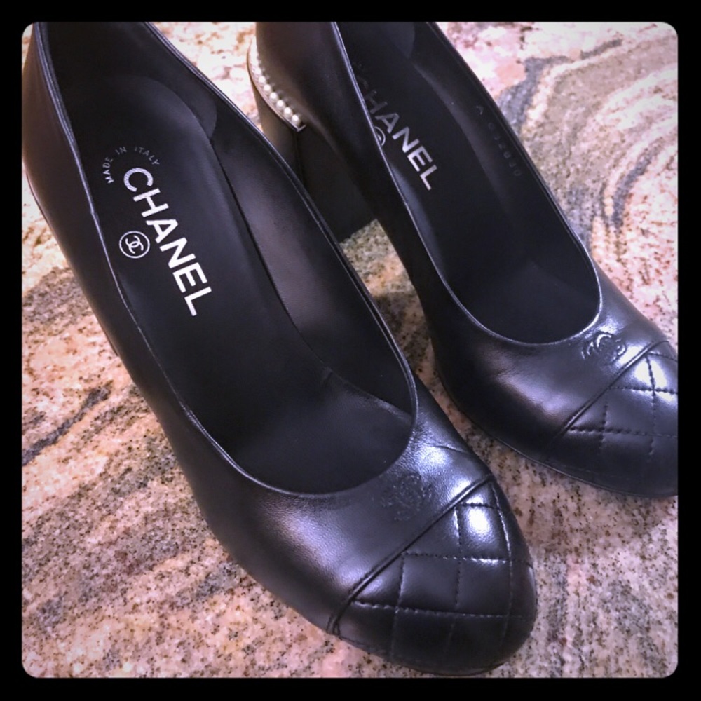 🆕 Chanel heels never worn with box
